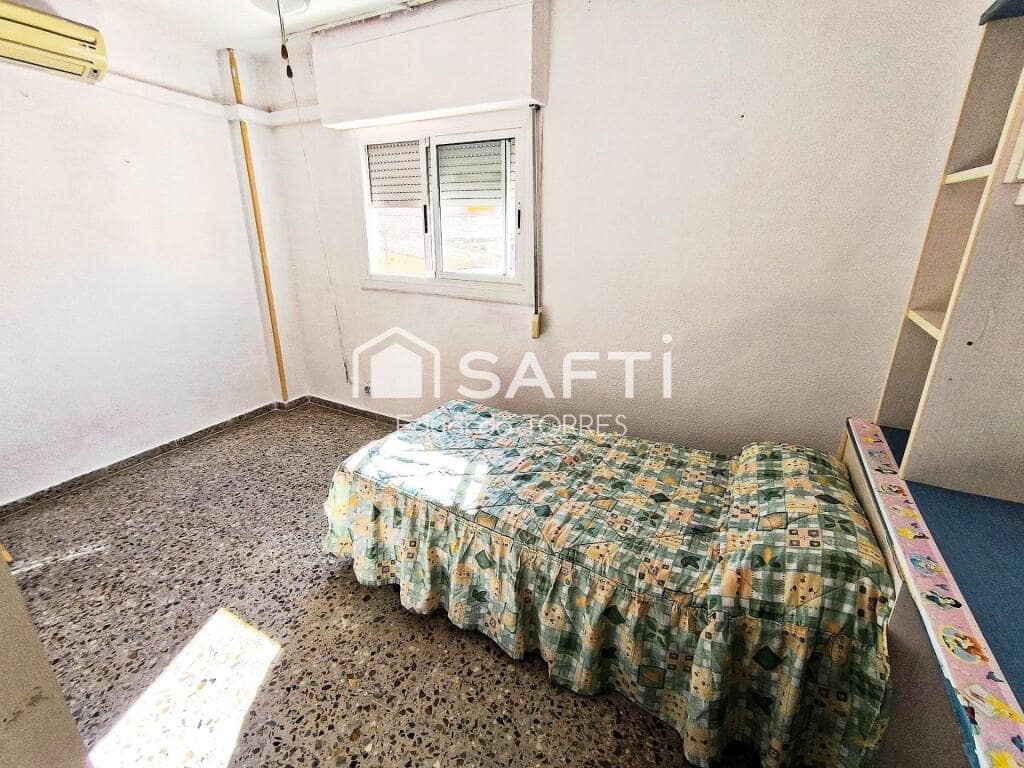 4 slaapkamer Appartement te koop in Elda - € 115.000 (Ref: 9252006)