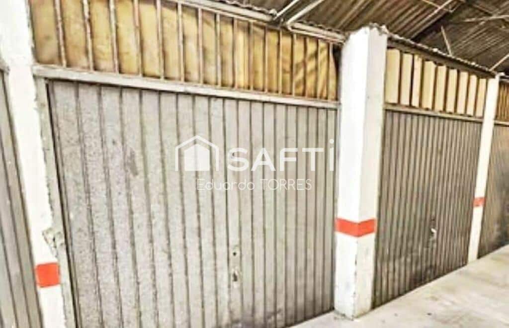 4 slaapkamer Appartement te koop in Elda - € 115.000 (Ref: 9252006)