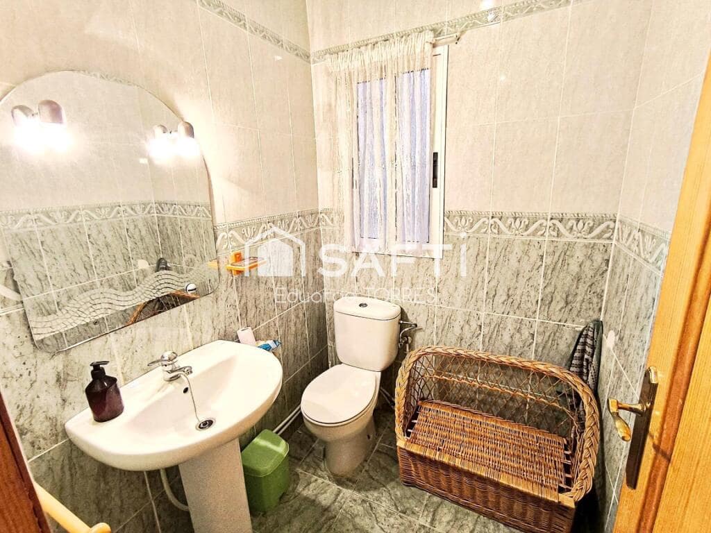 4 slaapkamer Appartement te koop in Elda - € 115.000 (Ref: 9252006)