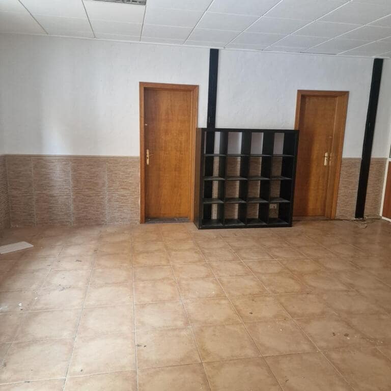 Local Comercial en Orihuela en venta - 37.000 € (Ref: 9252007)