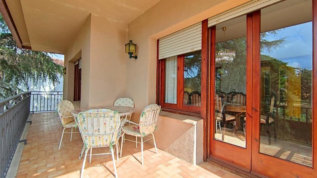 5 soveværelse Villa til salg i Llica d'Amunt med swimmingpool garage - € 650.000 (Ref: 9252009)