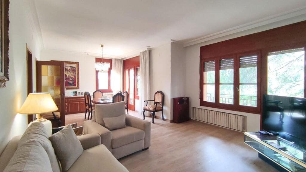 5 soveværelse Villa til salg i Llica d'Amunt med swimmingpool garage - € 650.000 (Ref: 9252009)