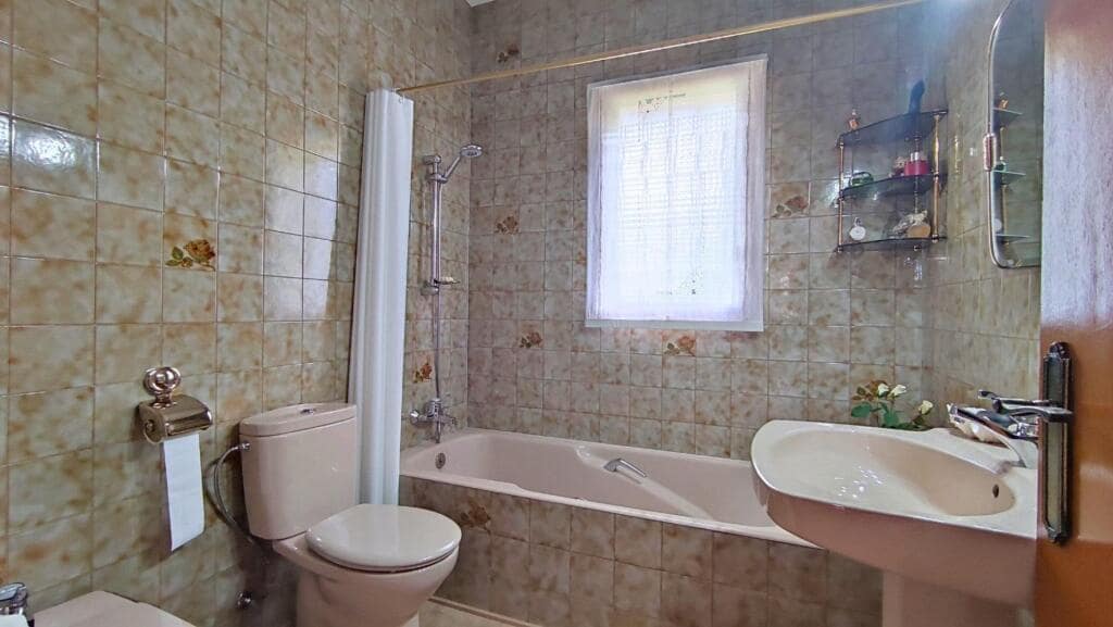 5 soveværelse Villa til salg i Llica d'Amunt med swimmingpool garage - € 650.000 (Ref: 9252009)