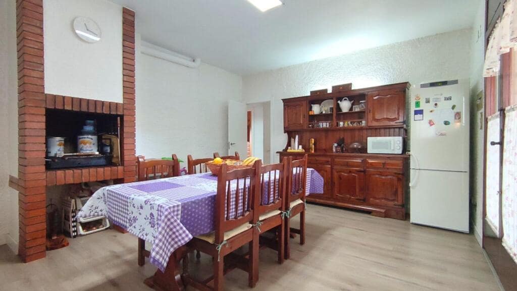 5 soveværelse Villa til salg i Llica d'Amunt med swimmingpool garage - € 650.000 (Ref: 9252009)