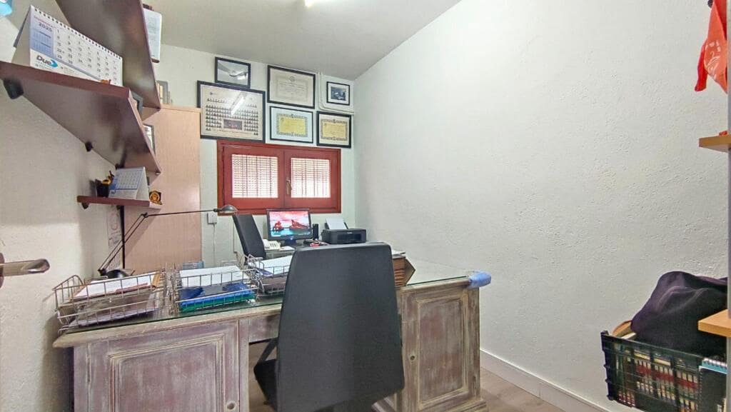 5 soveværelse Villa til salg i Llica d'Amunt med swimmingpool garage - € 650.000 (Ref: 9252009)