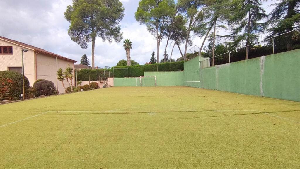 5 soveværelse Villa til salg i Llica d'Amunt med swimmingpool garage - € 650.000 (Ref: 9252009)