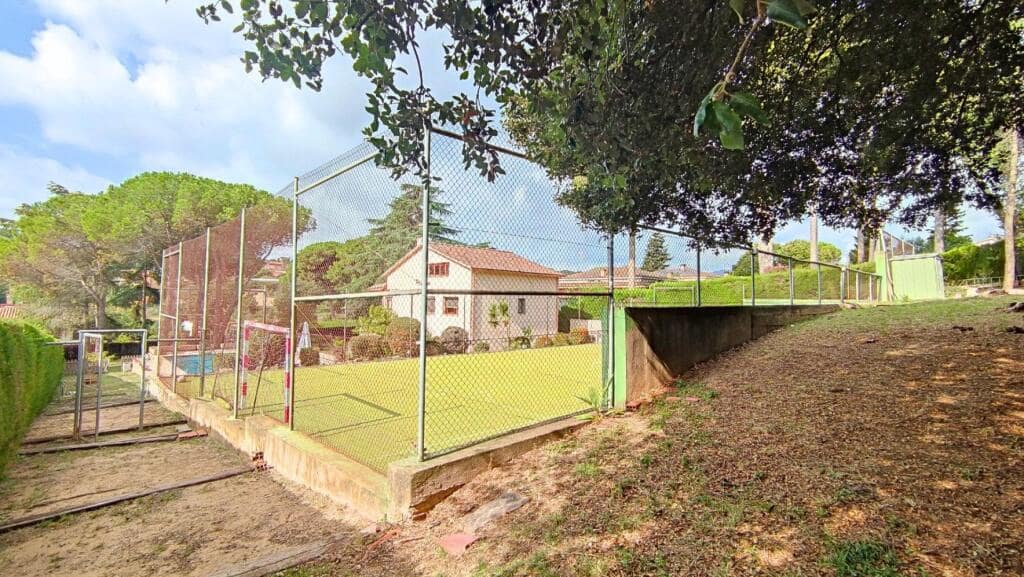 5 soveværelse Villa til salg i Llica d'Amunt med swimmingpool garage - € 650.000 (Ref: 9252009)