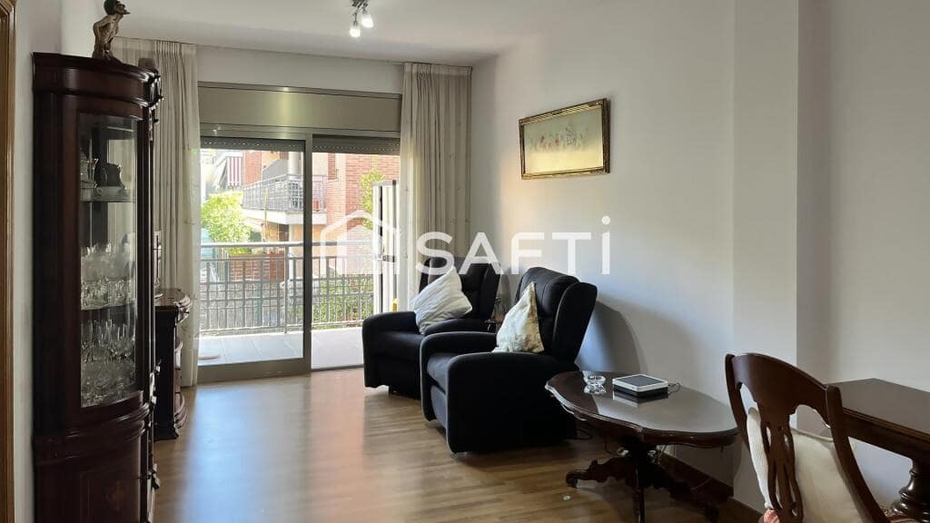 Apartamento de 3 habitaciones en Lloret de Mar en venta - 315.000 € (Ref: 9252010)