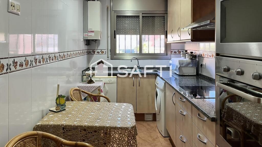 Apartamento de 3 habitaciones en Lloret de Mar en venta - 315.000 € (Ref: 9252010)