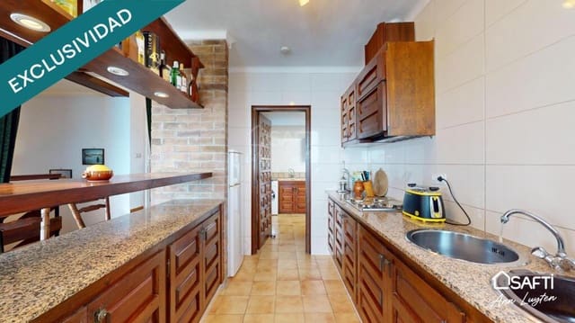 Chalet de 5 habitaciones en Roses en venta con garaje - 650.000 € (Ref: 9252014)