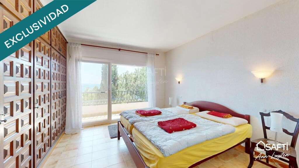 Chalet de 5 habitaciones en Roses en venta con garaje - 650.000 € (Ref: 9252014)