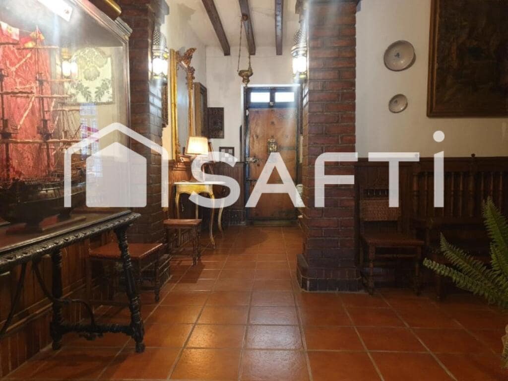 13 soveværelse Villa til salg i Nambroca med garage - € 773.000 (Ref: 9252019)