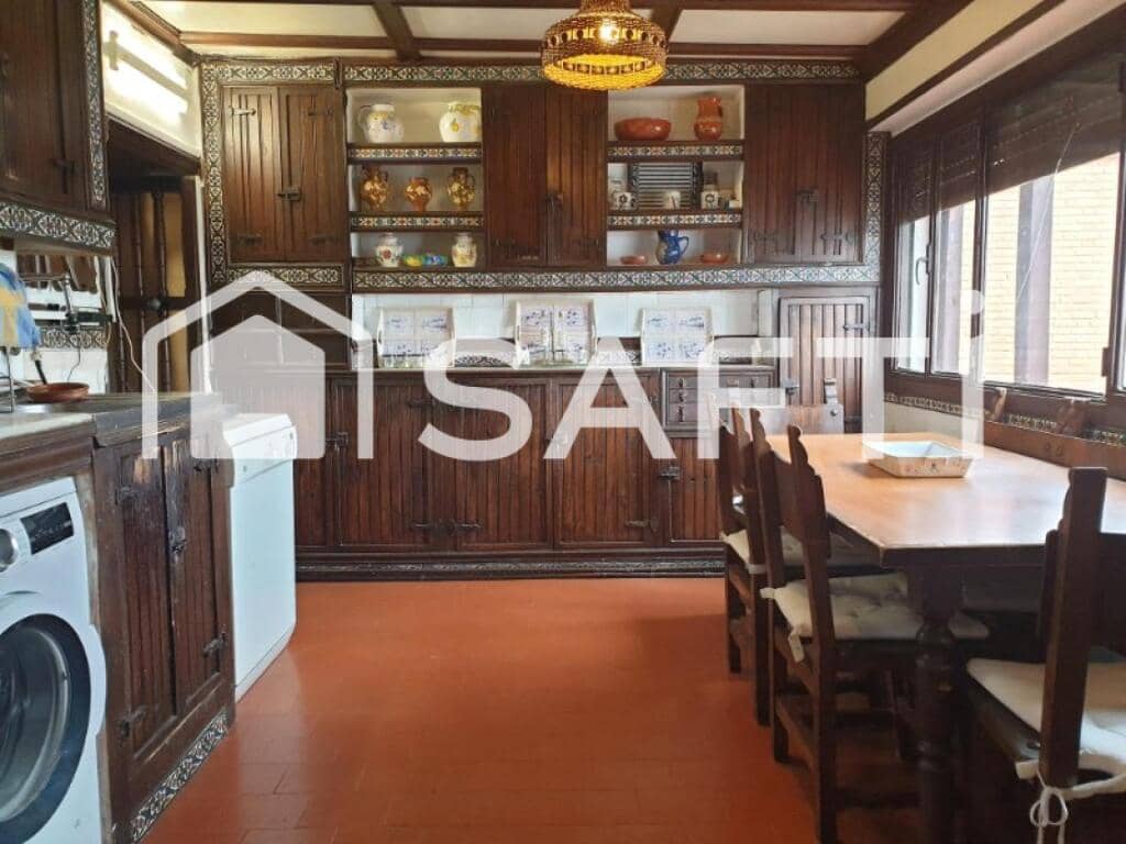 13 soveværelse Villa til salg i Nambroca med garage - € 773.000 (Ref: 9252019)