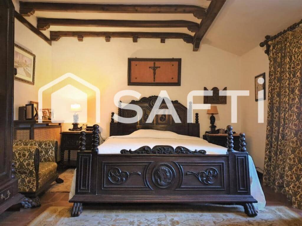 13 soveværelse Villa til salg i Nambroca med garage - € 773.000 (Ref: 9252019)