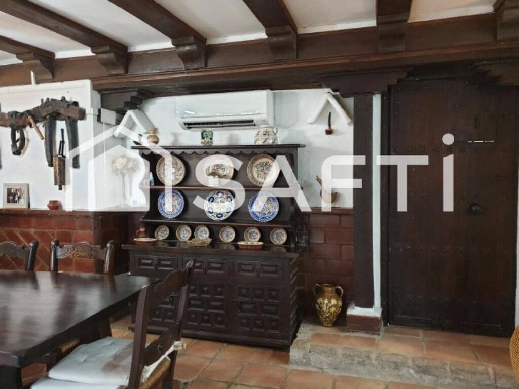 13 soveværelse Villa til salg i Nambroca med garage - € 773.000 (Ref: 9252019)