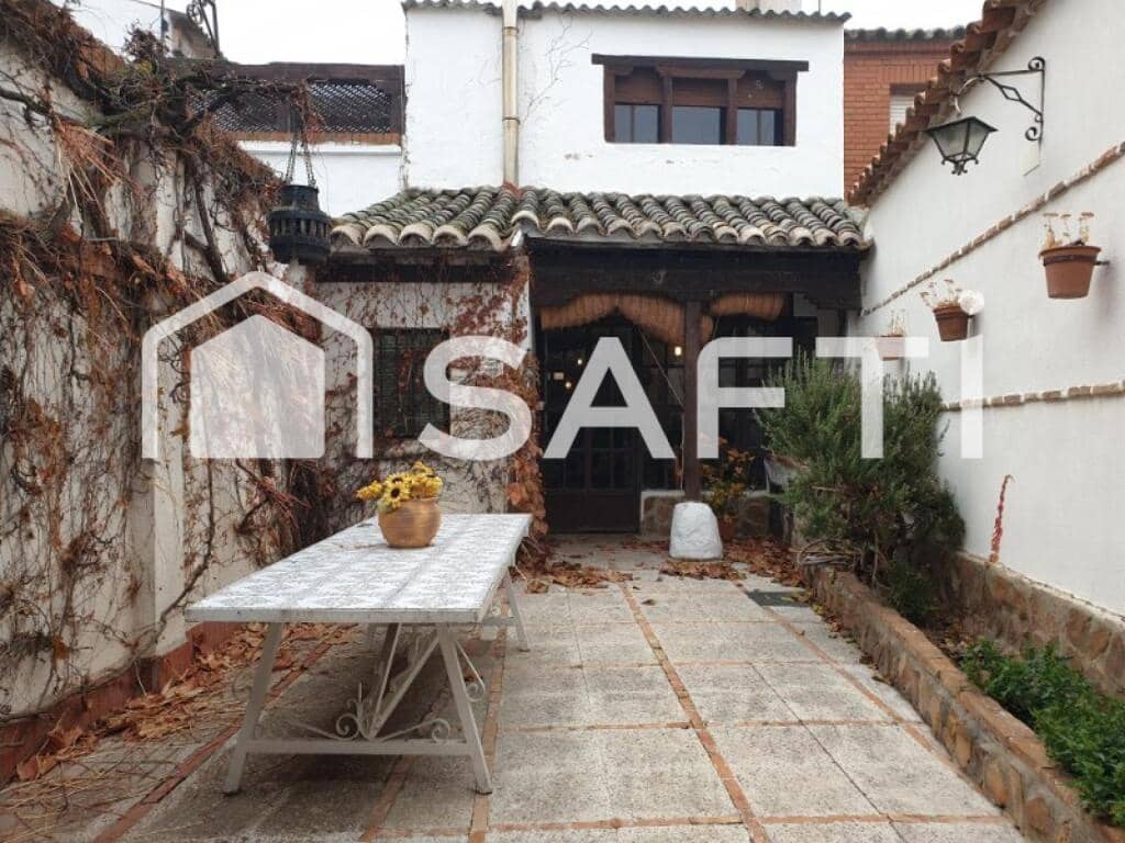 13 soveværelse Villa til salg i Nambroca med garage - € 773.000 (Ref: 9252019)