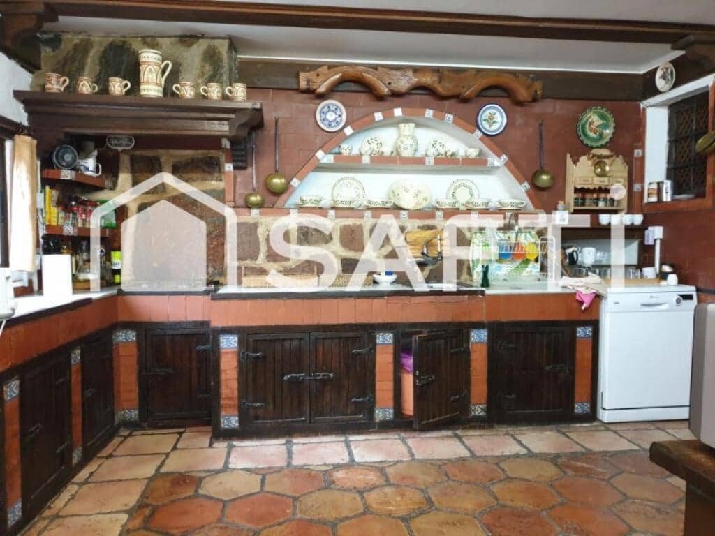 13 soveværelse Villa til salg i Nambroca med garage - € 773.000 (Ref: 9252019)