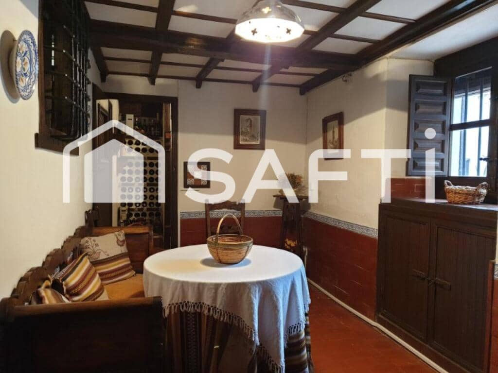 13 soveværelse Villa til salg i Nambroca med garage - € 773.000 (Ref: 9252019)