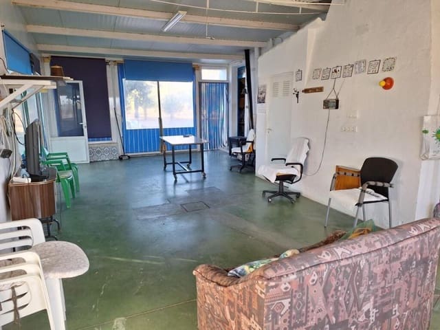 8 bedroom Finca/Country House for sale in Villena with pool garage - € 210,000 (Ref: 9255040)