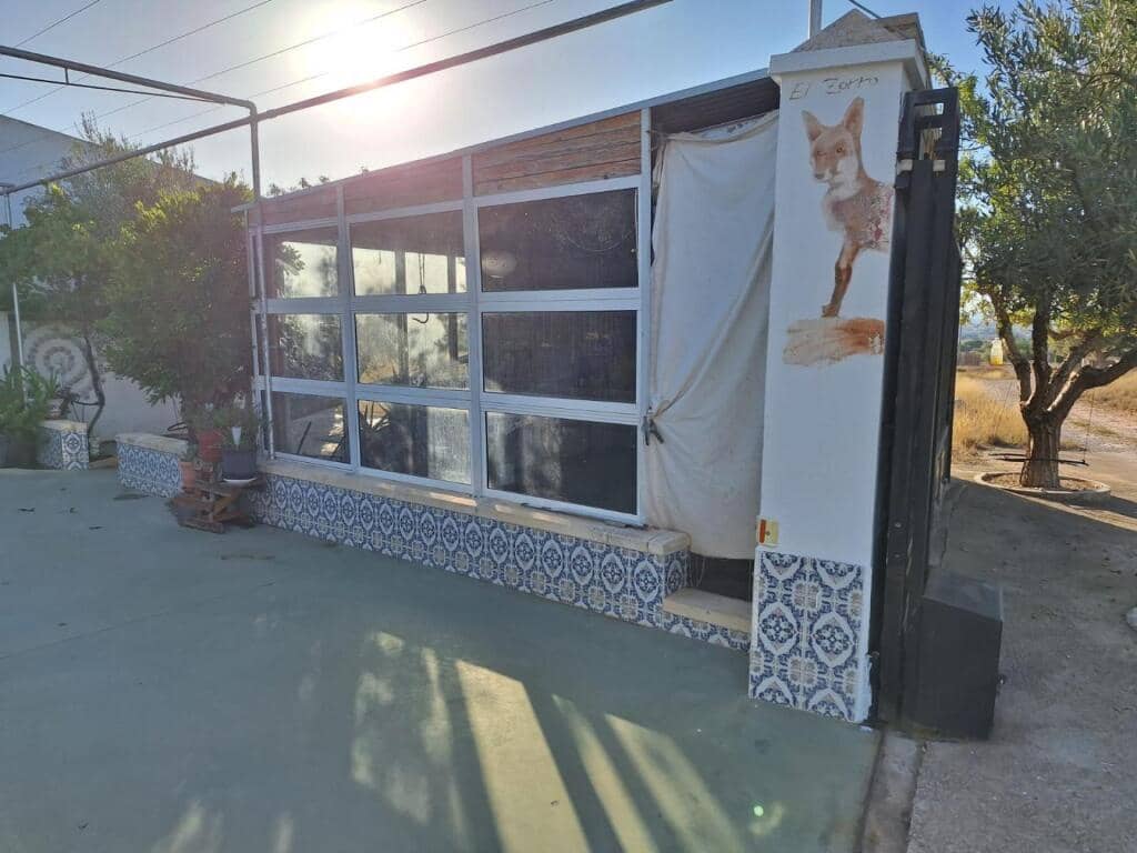 8 sypialnia Finka/Dom wiejski na sprzedaż w Villena z basenem garażem - 210 000 € (Ref: 9255040)