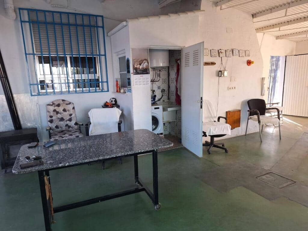 8 sypialnia Finka/Dom wiejski na sprzedaż w Villena z basenem garażem - 210 000 € (Ref: 9255040)