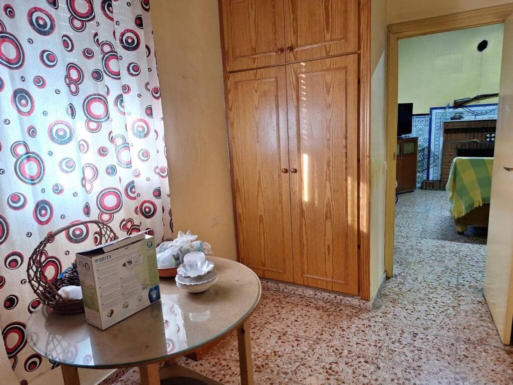 8 sypialnia Finka/Dom wiejski na sprzedaż w Villena z basenem garażem - 210 000 € (Ref: 9255040)