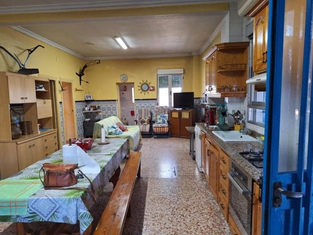 8 bedroom Finca/Country House for sale in Villena with pool garage - € 210,000 (Ref: 9255040)