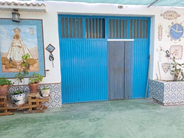 8 bedroom Finca/Country House for sale in Villena with pool garage - € 210,000 (Ref: 9255040)