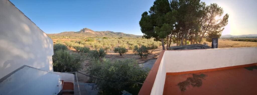 8 sypialnia Finka/Dom wiejski na sprzedaż w Villena z basenem garażem - 210 000 € (Ref: 9255040)