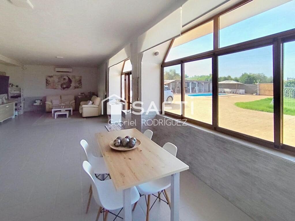 4 soveværelse Villa til salg i Badajoz by med swimmingpool - € 340.000 (Ref: 9255041)