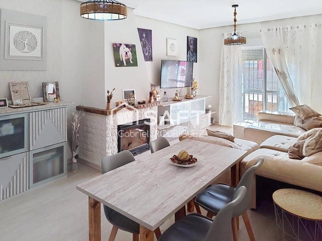 4 soveværelse Villa til salg i Badajoz by med swimmingpool - € 340.000 (Ref: 9255041)