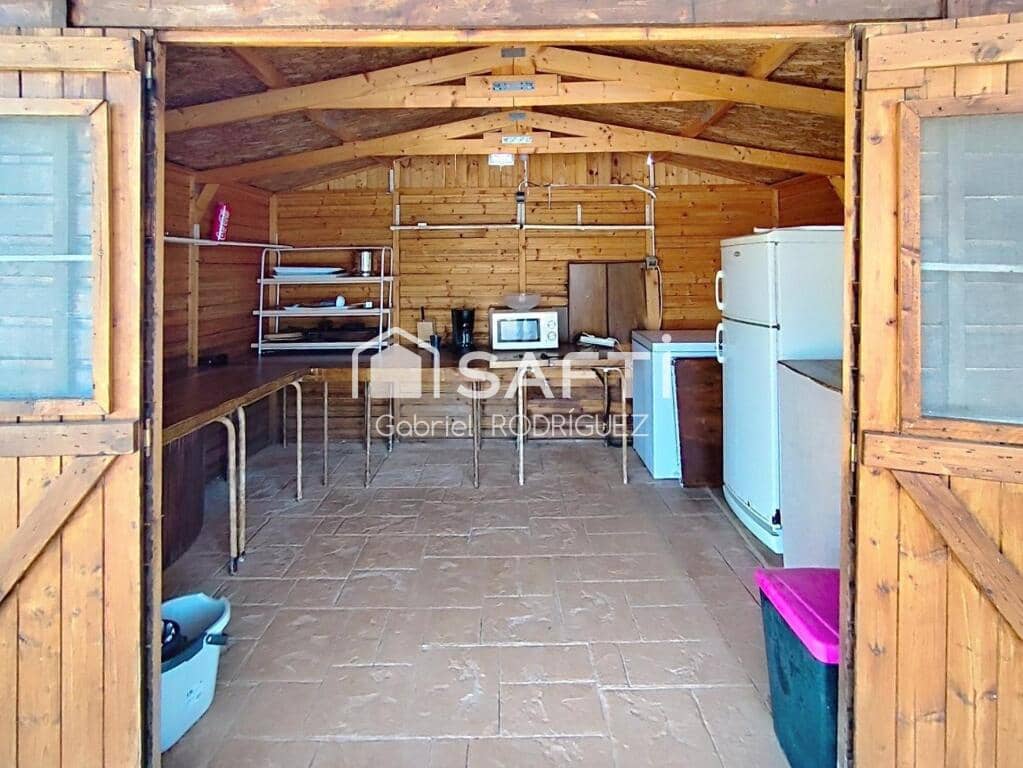 4 soveværelse Villa til salg i Badajoz by med swimmingpool - € 340.000 (Ref: 9255041)