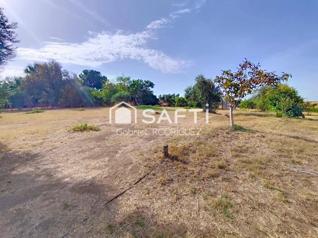 4 soveværelse Villa til salg i Badajoz by med swimmingpool - € 340.000 (Ref: 9255041)