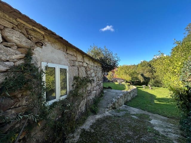 4 bedroom Finca/Country House for sale in Mondariz with garage - € 385,000 (Ref: 9255046)