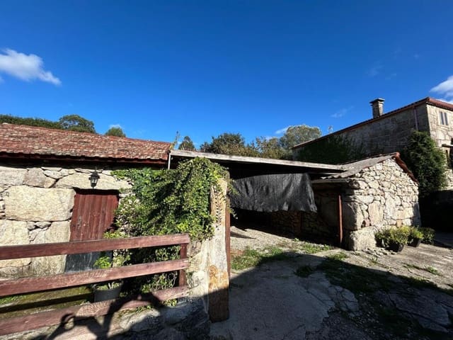 4 bedroom Finca/Country House for sale in Mondariz with garage - € 385,000 (Ref: 9255046)