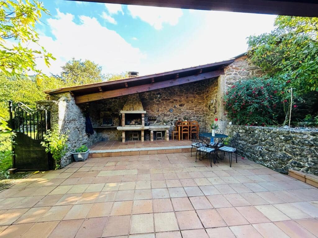 4 slaapkamer Finca/Landhuis te koop in Mondariz met garage - € 385.000 (Ref: 9255046)