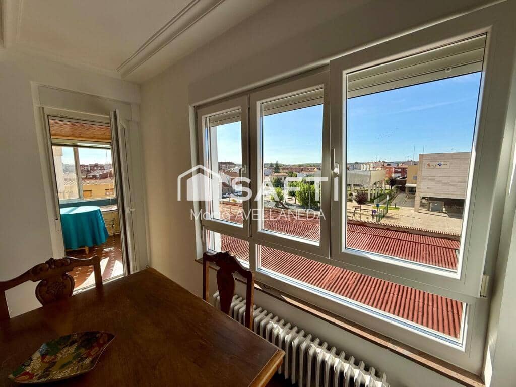 3 soveværelse Lejlighed til salg i San Andres del Rabanedo - € 110.000 (Ref: 9255047)