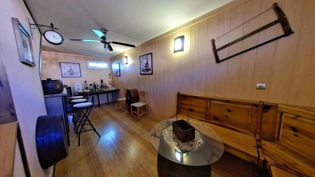 4 soverom Villa til salgs i Cañada del Fenollar, Alicante by med svømmebasseng garasje - € 524 000 (Ref: 9257130)