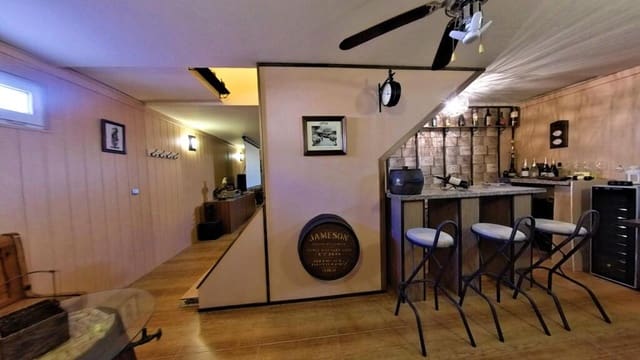 4 soverom Villa til salgs i Cañada del Fenollar, Alicante by med svømmebasseng garasje - € 524 000 (Ref: 9257130)