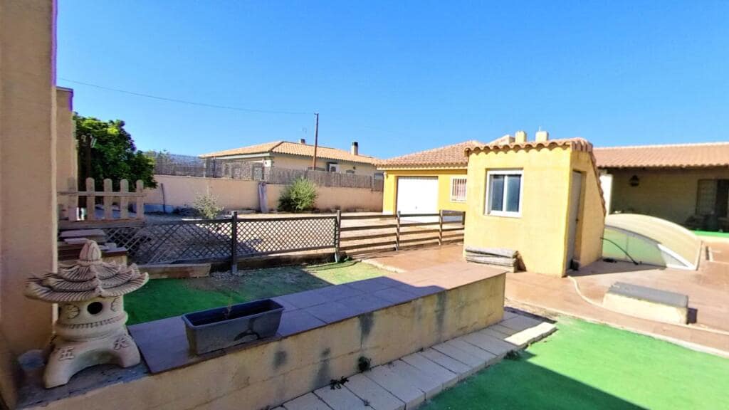 4 soverom Villa til salgs i Alicante by med svømmebasseng garasje - € 524 000 (Ref: 9257130)