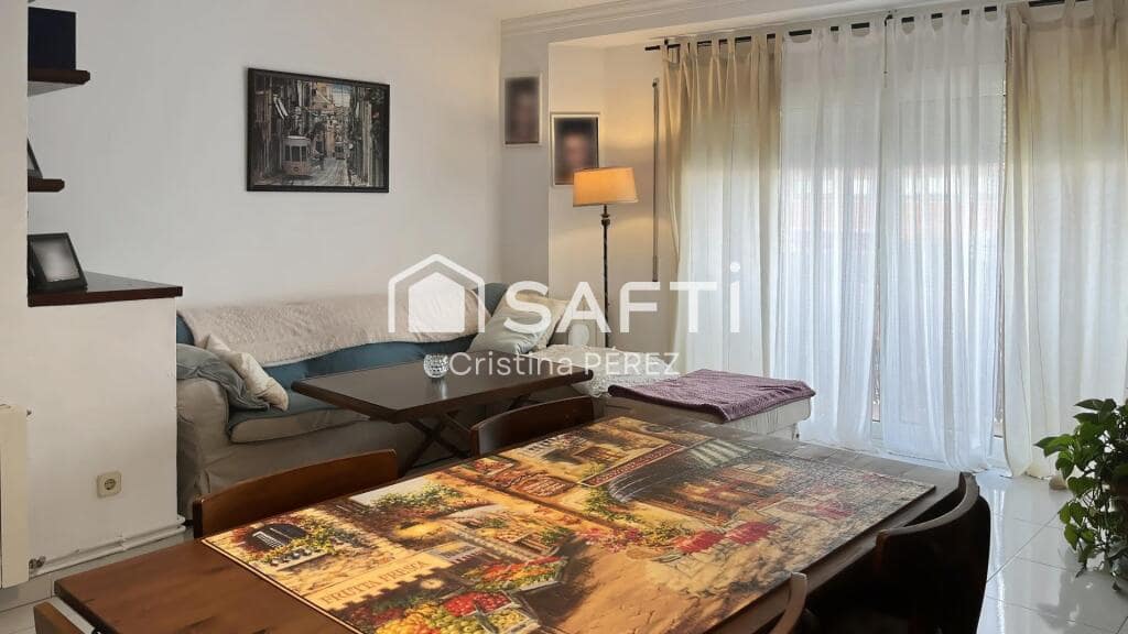 4 soveværelse Rækkehus til salg i Blanes - € 399.000 (Ref: 9257133)