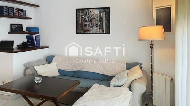 4 chambre Villa/Maison Mitoyenne à vendre à Blanes - 399 000 € (Ref: 9257133)