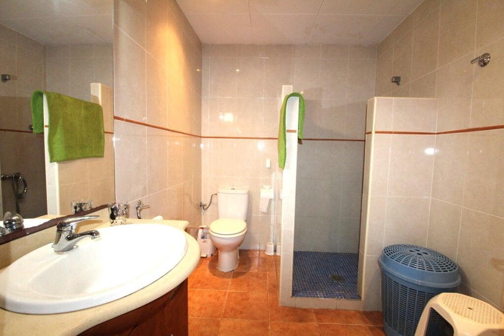 4 quarto Moradia para venda em Lloret de Mar com piscina garagem - 275 000 € (Ref: 9257136)