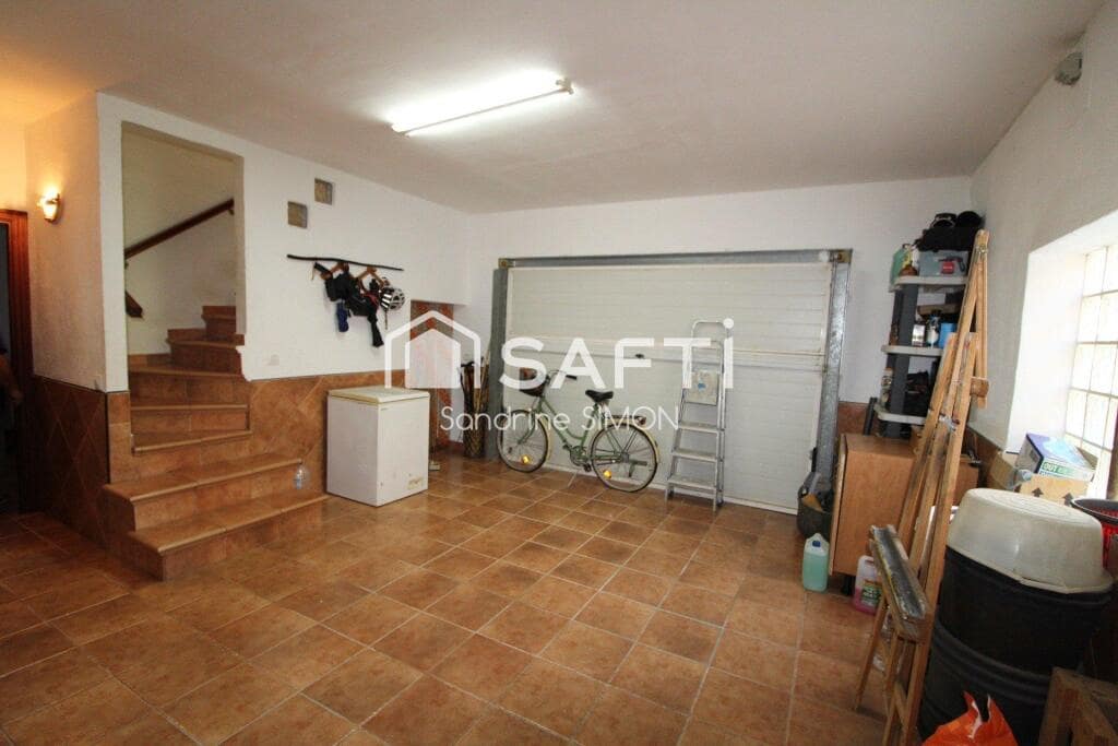 4 quarto Moradia para venda em Lloret de Mar com piscina garagem - 275 000 € (Ref: 9257136)
