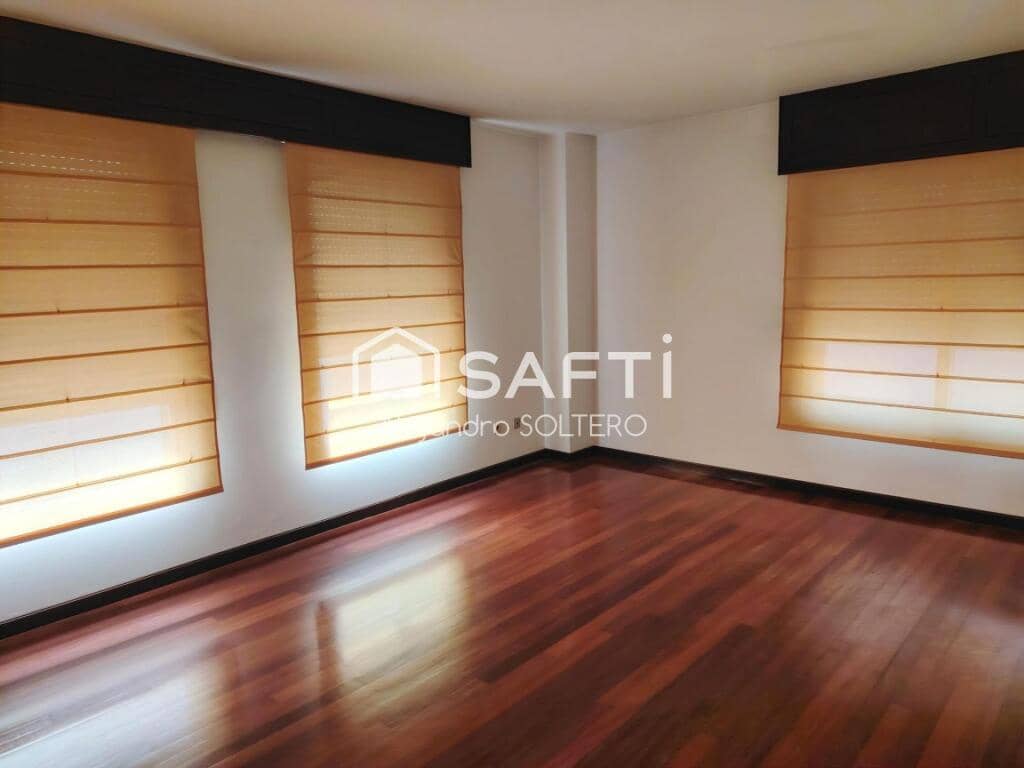 Kontor til salgs i Vigo - € 155 000 (Ref: 9257140)
