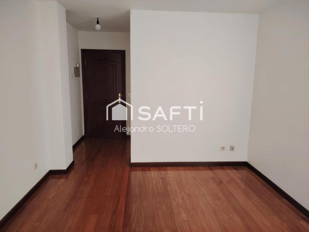 Kontor til salgs i Vigo - € 155 000 (Ref: 9257140)