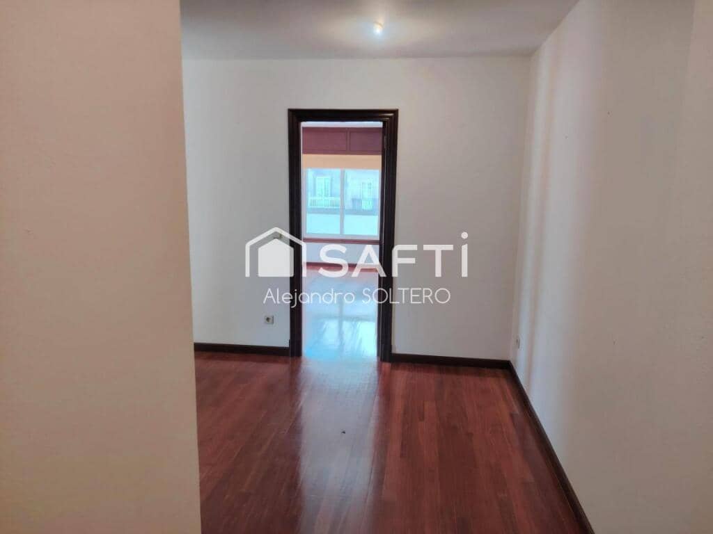Kontor til salgs i Vigo - € 155 000 (Ref: 9257140)