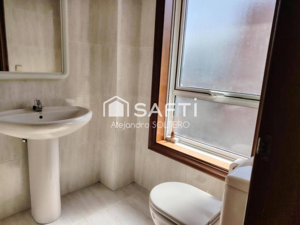 Kontor til salgs i Vigo - € 155 000 (Ref: 9257140)