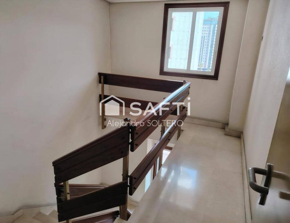 Kontor til salgs i Vigo - € 155 000 (Ref: 9257140)