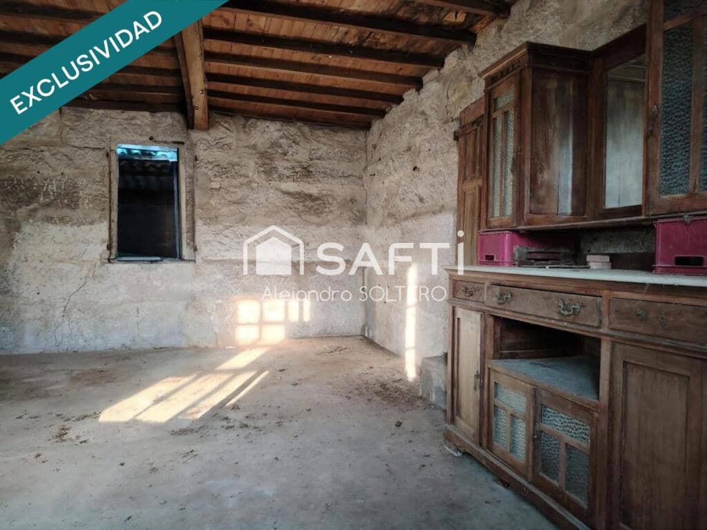 4 bedroom Finca/Country House for sale in Pazos de Borben - € 150,000 (Ref: 9257141)